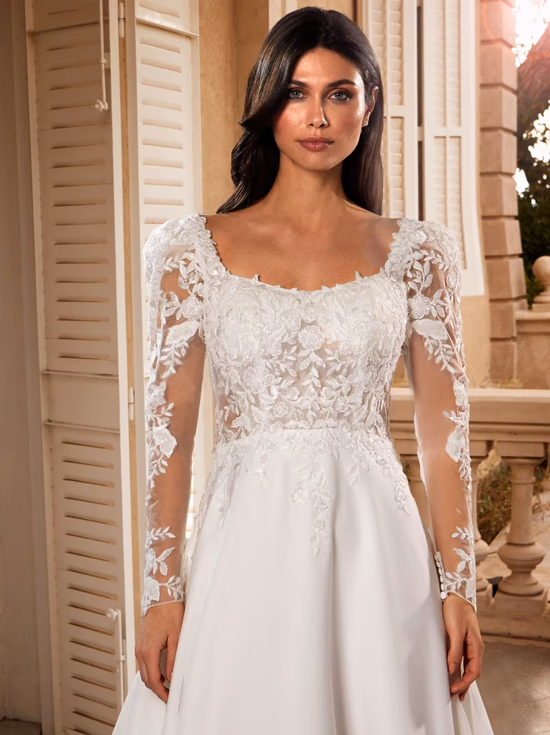 Abito da sposa 316642 di Celli Spose, collezione 2027, dettaglio del corpetto