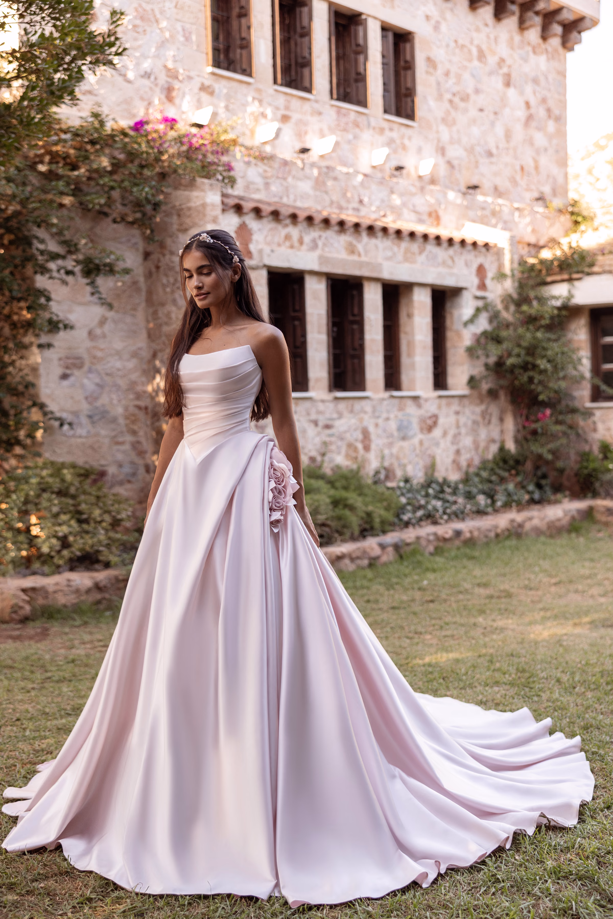 Abito da sposa Cosmobella 8289 di Cosmobella 2027, foto 4
