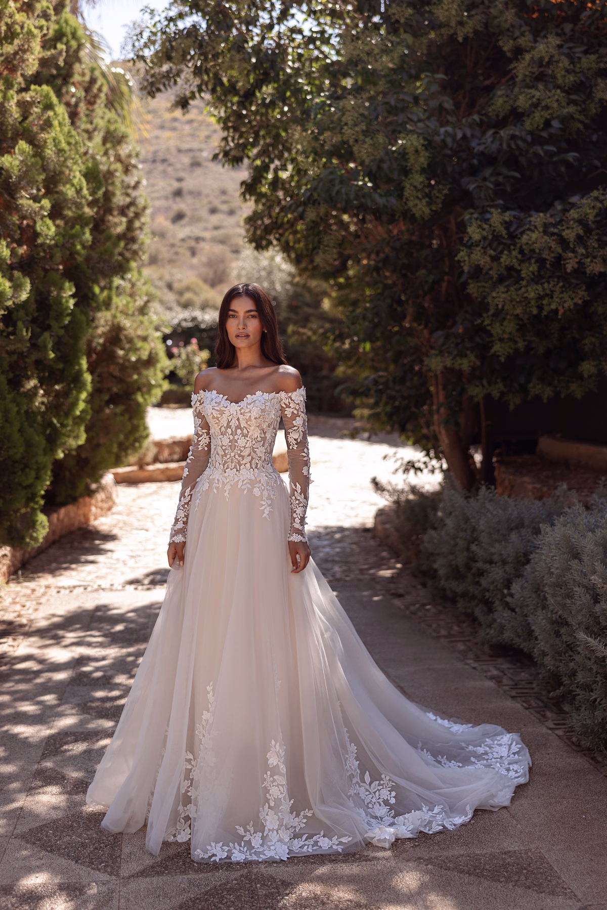 Abito da sposa Cosmobella 8316 di Cosmobella 2027, foto 1