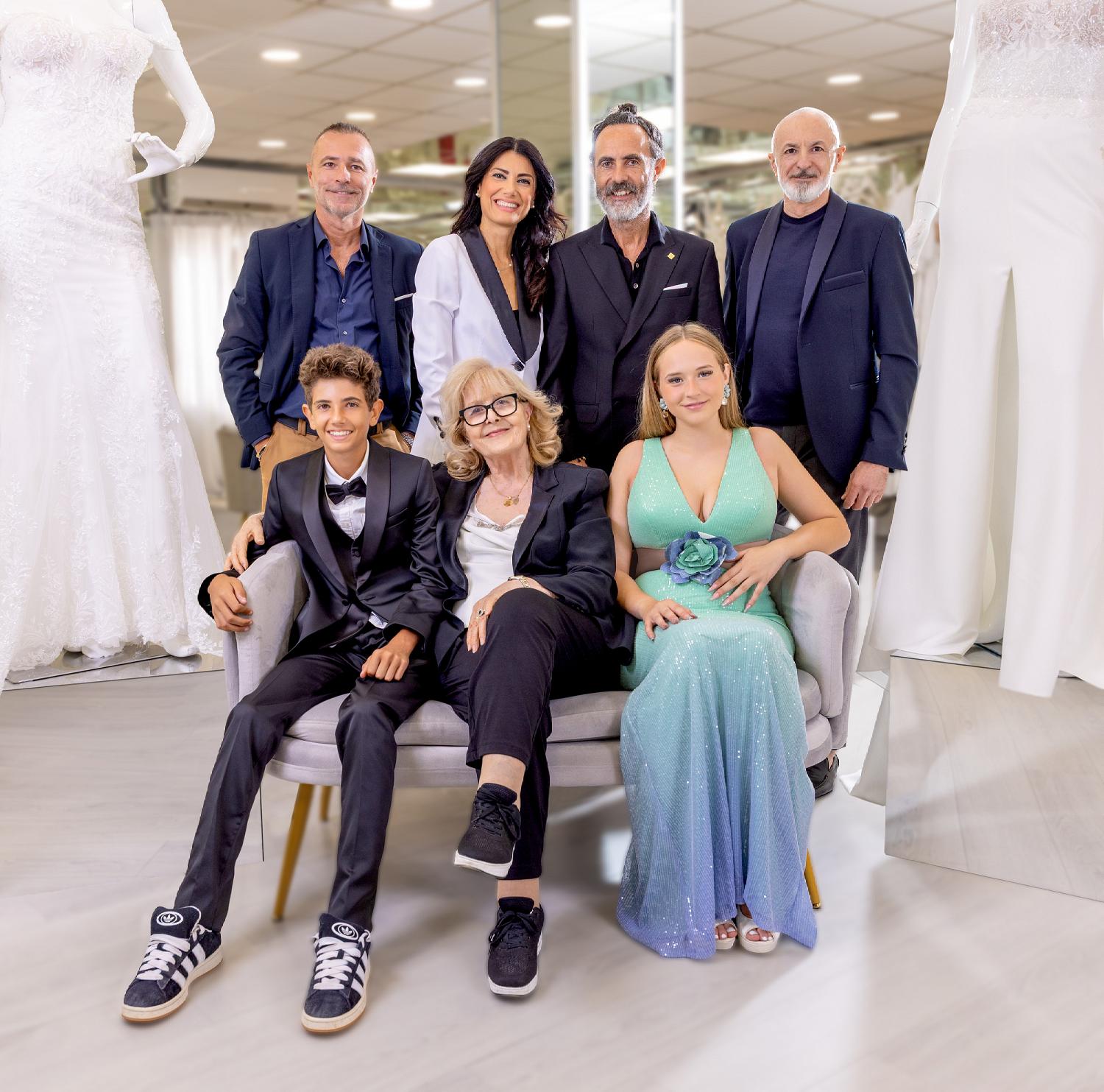 La grande famiglia Celli riunita in atelier