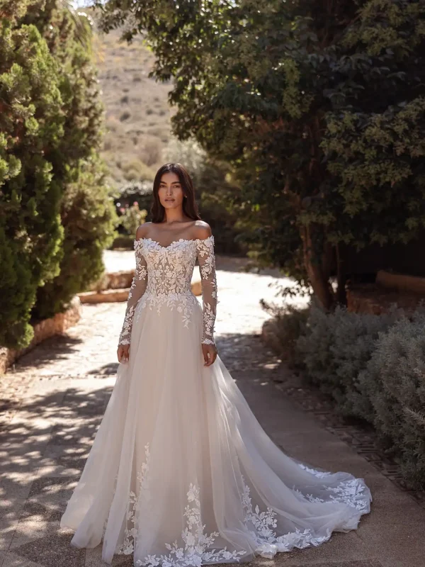 Abito da sposa COSMOBELLA 8316 di Cosmobella, collezione 2027
