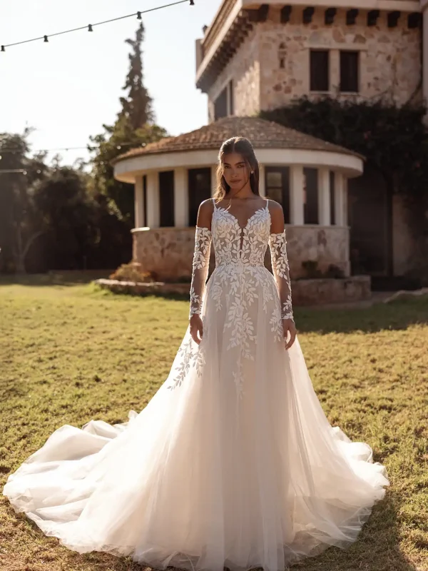 Abito da sposa COSMOBELLA 8319 di Cosmobella, collezione 2027