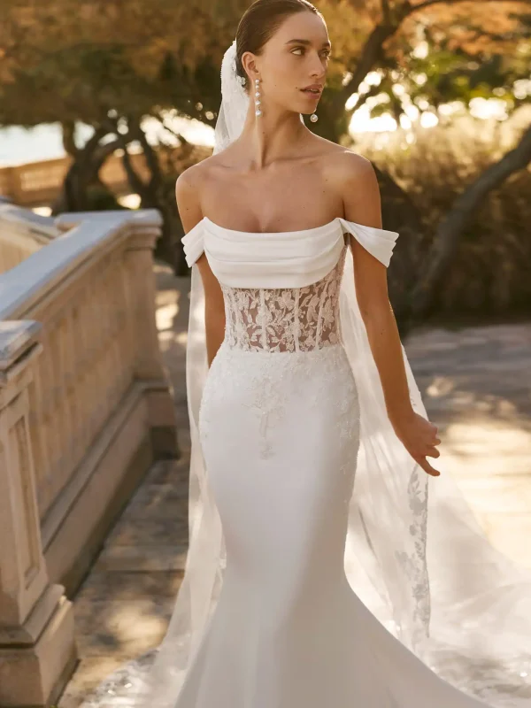 Abito da sposa FEBRERO di Luna Novias by Rosa Clarà, collezione 2027