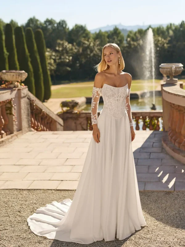 Abito da sposa FLOR di Luna Novias by Rosa Clarà, collezione 2027