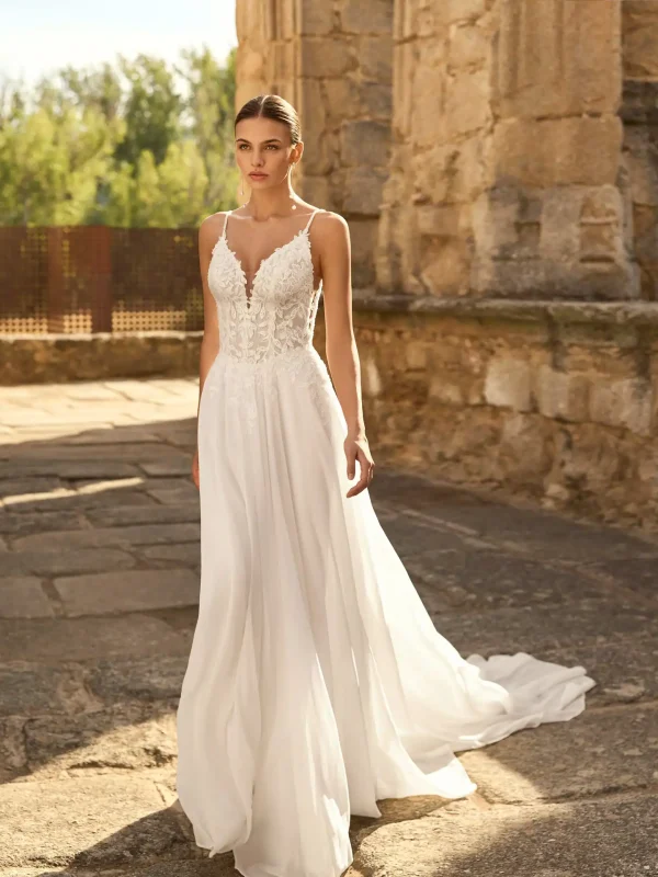 Abito da sposa PAPIRO di Adriana Alier by Rosa Clarà, collezione 2027
