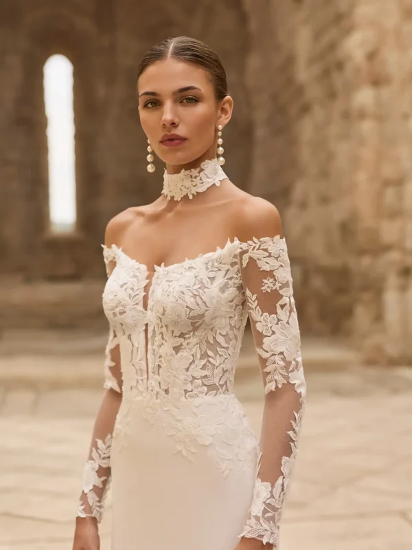 Abito da sposa PARMA di Adriana Alier by Rosa Clarà, collezione 2027