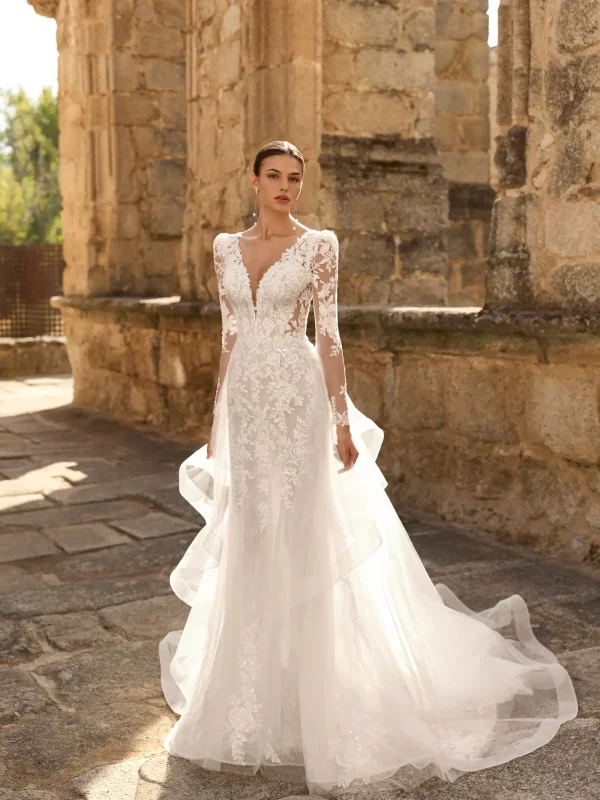 Abito da sposa PAVIL di Adriana Alier by Rosa Clarà, collezione 2027